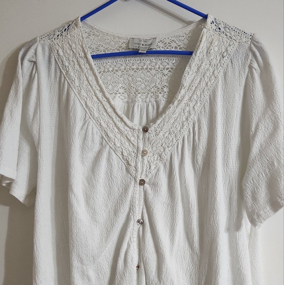 Lucky Brand top